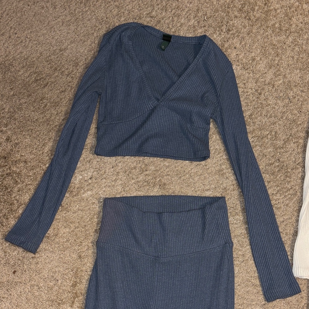 2 Ribbed Long Sleeve CropTop & High-Waist Flare Pants Sets- Blue & Cream - Picture 16 of 16